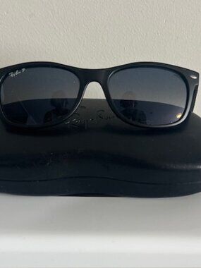 Ray-Ban RB2132 New Wayfarer Polarized Sunglasses Black 55mm.